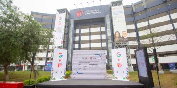Google y la UCV sellan alianza para impulsar el futuro digital de miles de estudiantes