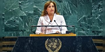 Le apagan el micrófono a Dina Boluarte durante discurso en la ONU sobre igualdad de género por exceder el tiempo