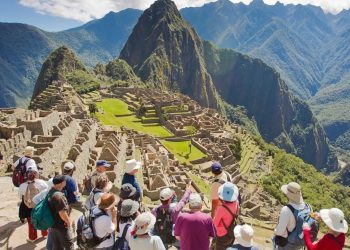 Contraloría detecta desorden en venta presencial de boletos para Machu Picchu