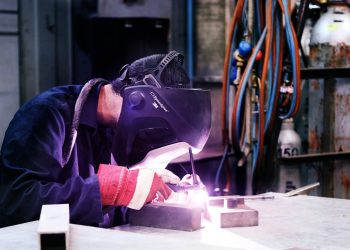 Seguridad laboral: cinco errores comunes que ponen en riesgo a los colaboradores