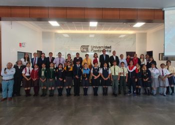 Estudiantes de Ica destacan en final de concurso de relato sobre «El Señor de Luren»