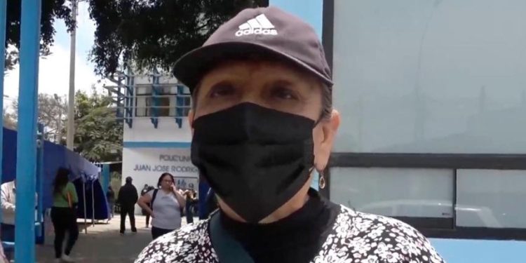 Mujer recibe diagnóstico de hiperplasia prostática tras chequeo ginecológico en EsSalud