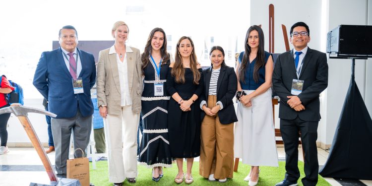 Caja Ica destaca en el encuentro Latam – voces, saberes y sostenibilidad en la MAPE con su modelo “Crece minero”