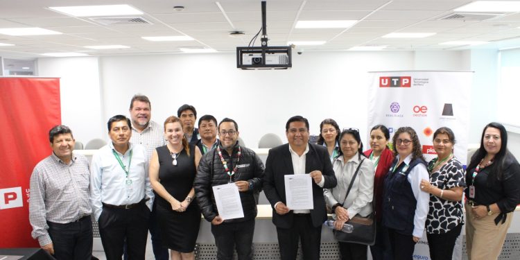 UTP Ica y UGEL Chincha firman convenio para fortalecer la educación en la región