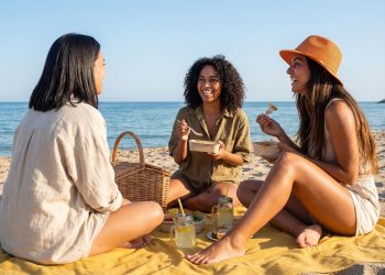 Verano en la playa: qué alimentos llevar para disfrutar sin complicaciones