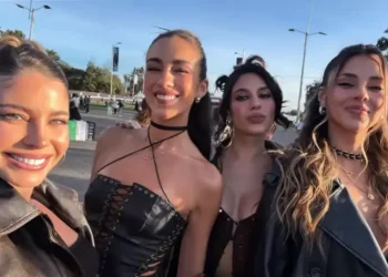 Reencuentro en Colombia: Luciana Fuster y Flavia Laos coinciden en evento internacional