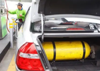 Taxistas de Ica, Lima y Callao ya pueden cobrar bono de S/ 120 para consumo de GNV