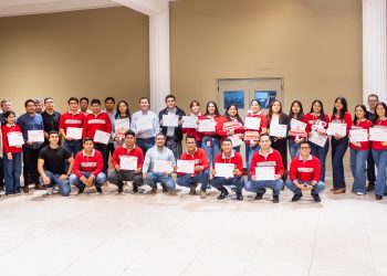 Caja Ica reconoce el talento y compromiso de sus colaboradores en ceremonia de reconocimiento al desempeño 2025