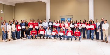 Caja Ica reconoce el talento y compromiso de sus colaboradores en ceremonia de reconocimiento al desempeño 2025