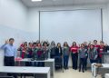 Caja Ica fortalece la atención inclusiva con capacitación en lengua de señas