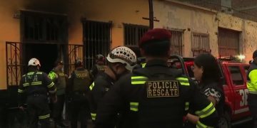 Madre e hijo mueren tras quedar atrapados en incendio de vivienda en La Victoria