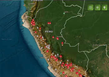 Perú enfrenta más de 50 incendios forestales activos en 14 regiones y reporta un total de 334 focos de calor