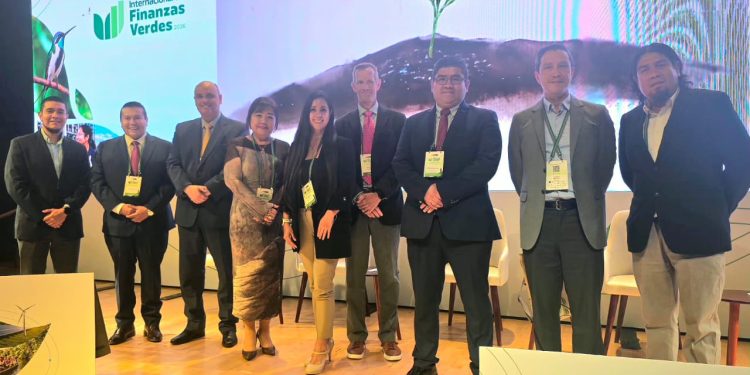 Líderes de Caja Ica participaron en el FIVERDE 2026, el Foro Internacional de Finanzas Verdes